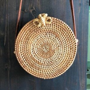 Round woven rattan crossbody purse